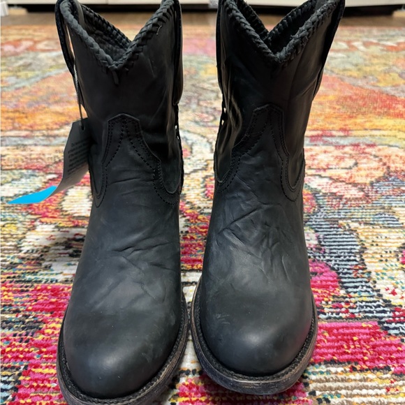 Lane Plain Jane Bootie Shorty Distressed Black New - Picture 3 of 12